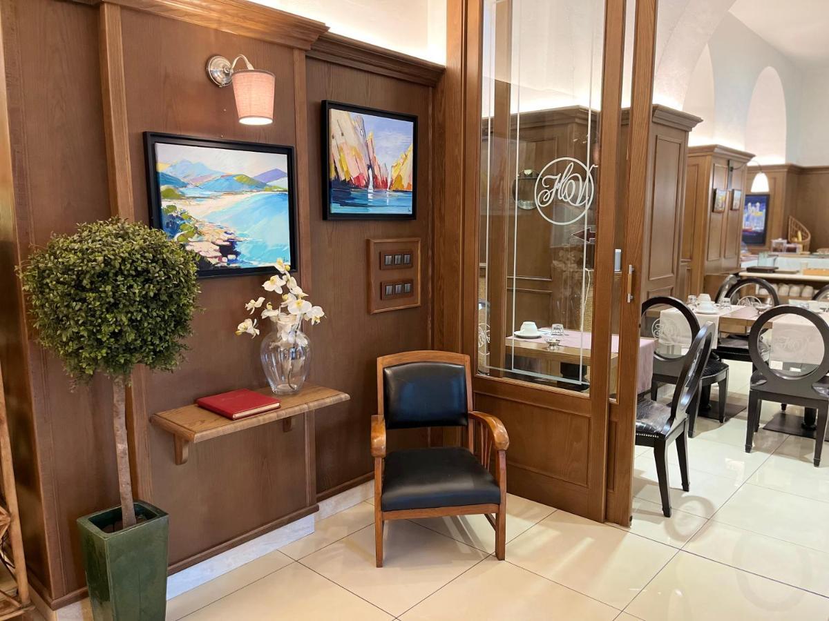 Les Voyageurs Hotel