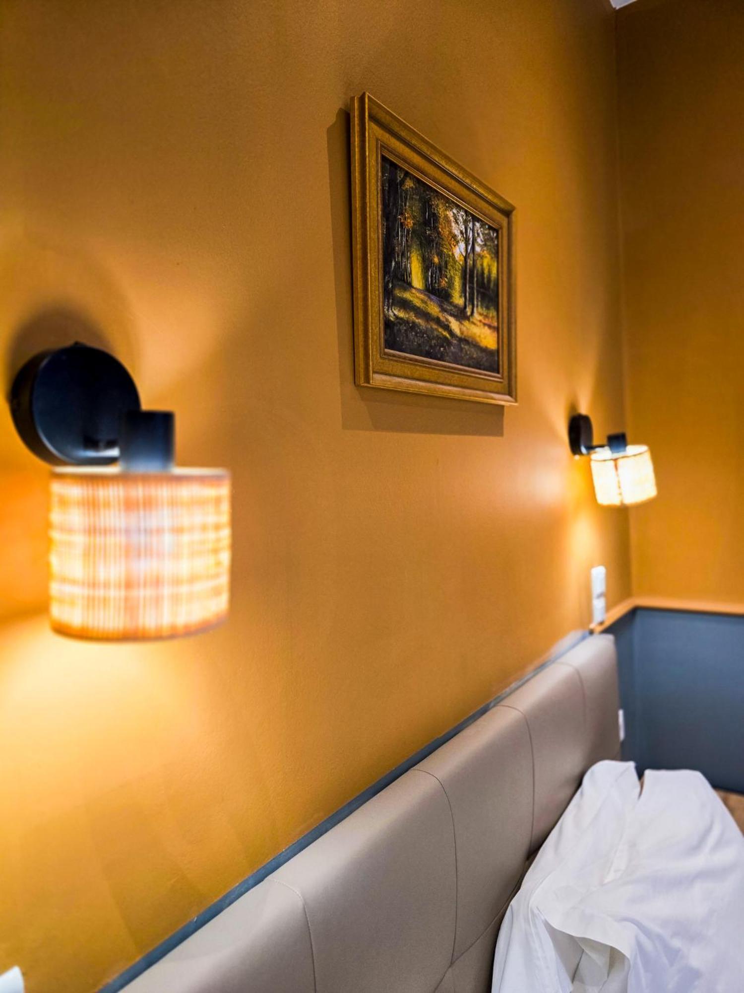Hotel Les Voyageurs Bastia (Corsica)