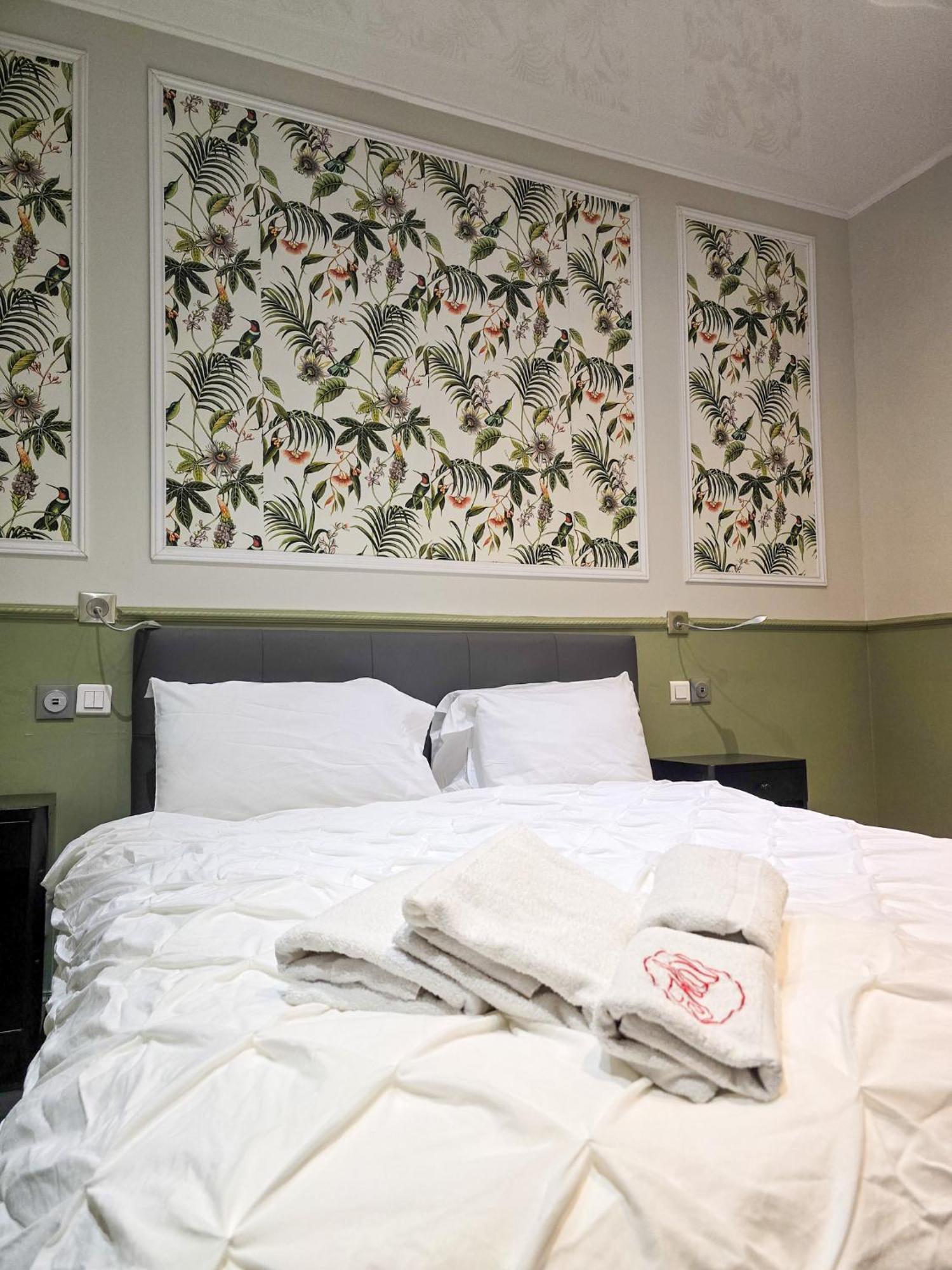 Hotel Les Voyageurs Bastia (Corsica)