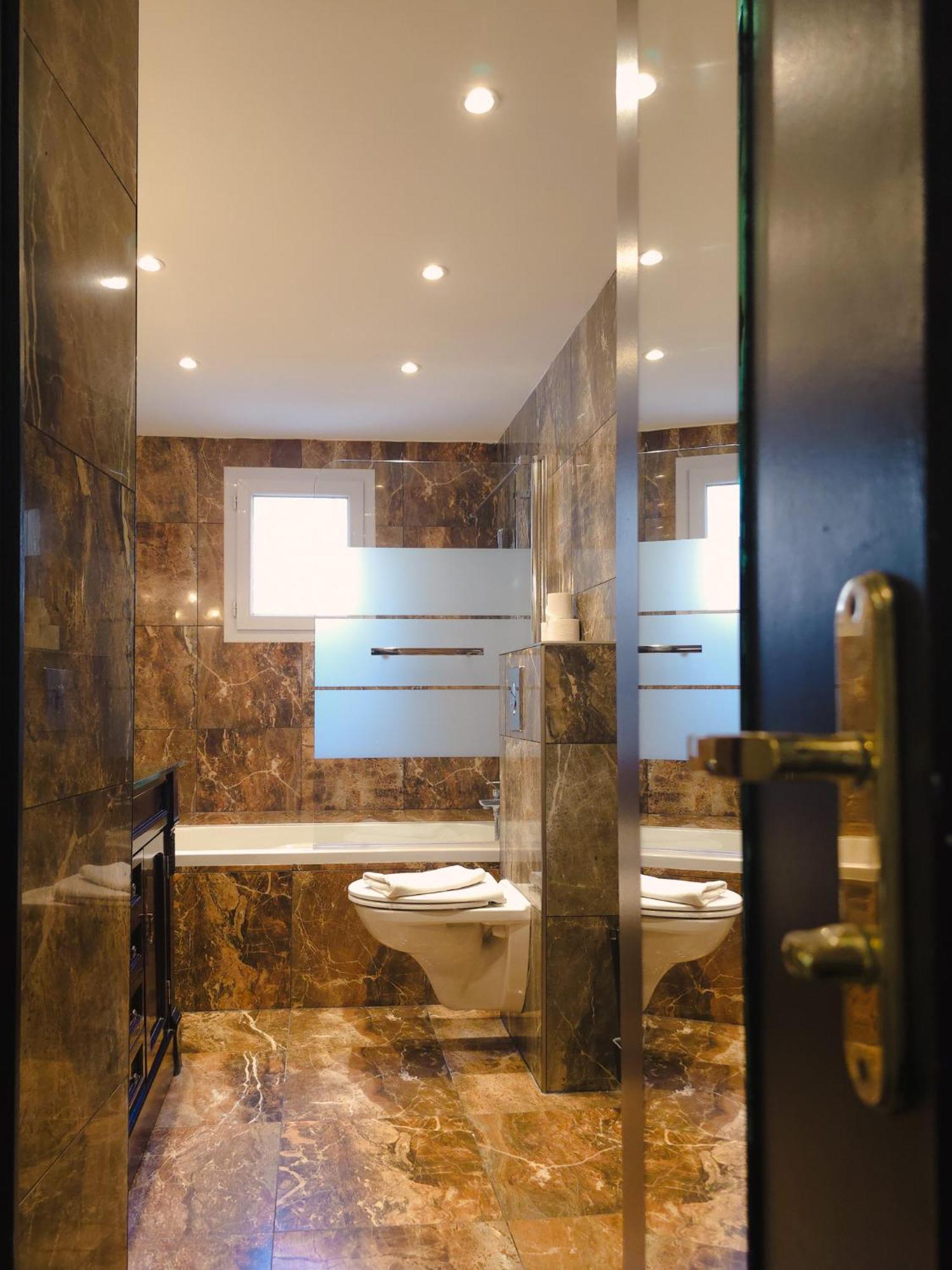 Les Voyageurs 3* Bastia (Corsica)